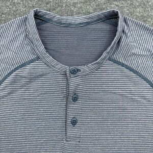 Lululemon Shirt Mens Small Blue Henley Metal Vent Tech Short Sleeve Athletic Gym